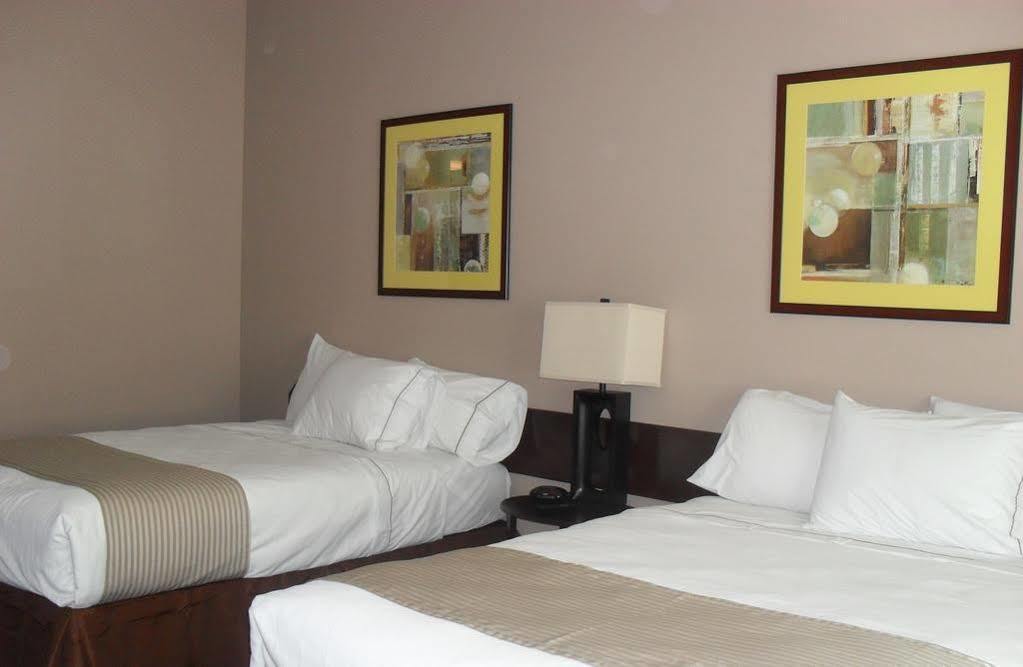Bell'S Extended Stay And Suites Saint Robert Esterno foto